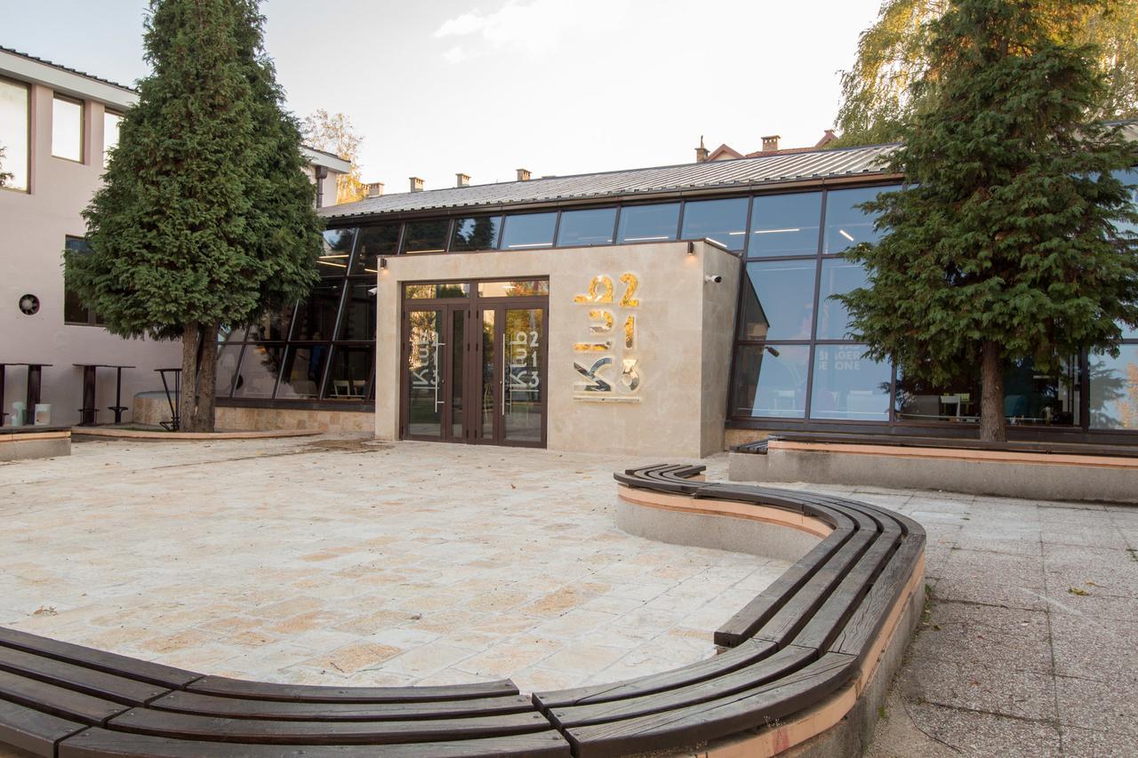 Hotel Yugoslavia Nikšić エクステリア 写真