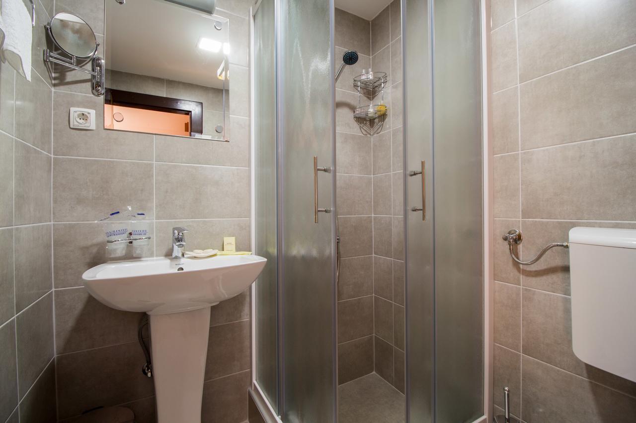 Hotel Yugoslavia Nikšić エクステリア 写真