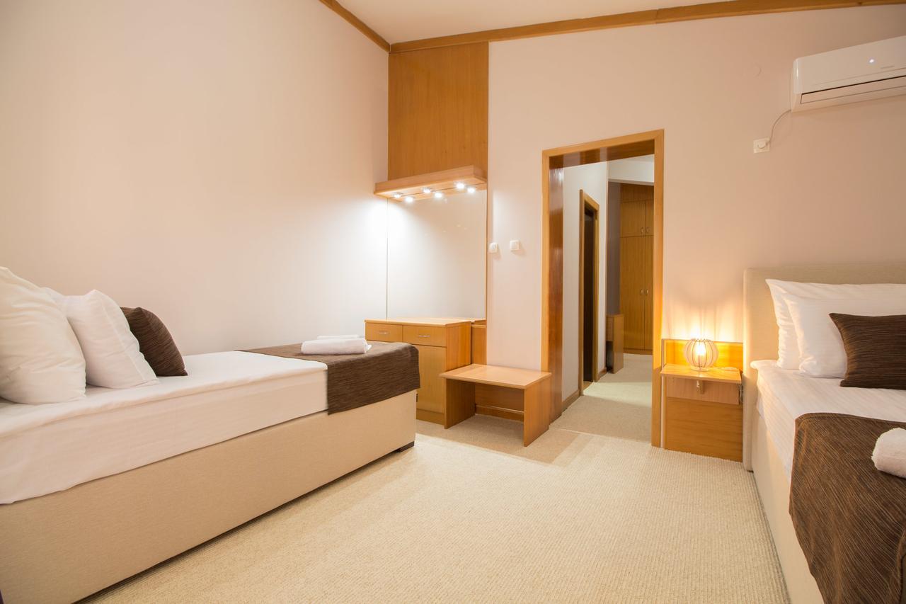 Hotel Yugoslavia Nikšić エクステリア 写真