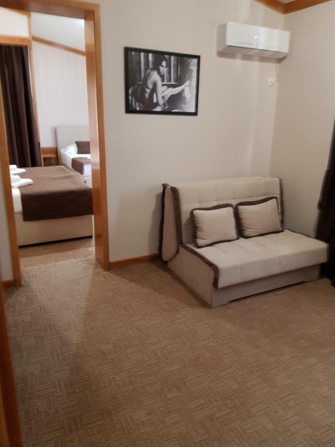 Hotel Yugoslavia Nikšić エクステリア 写真